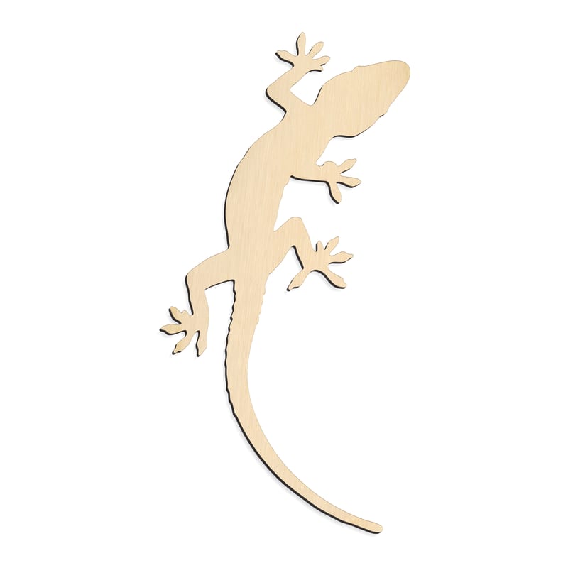 Laser-cut baltic birch silhouette of LIZARD CLIMBING GECKO